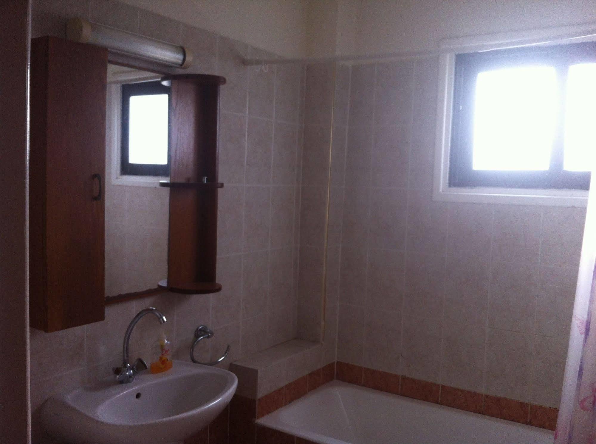 Zakos Court Apartments Larnaca Luaran gambar