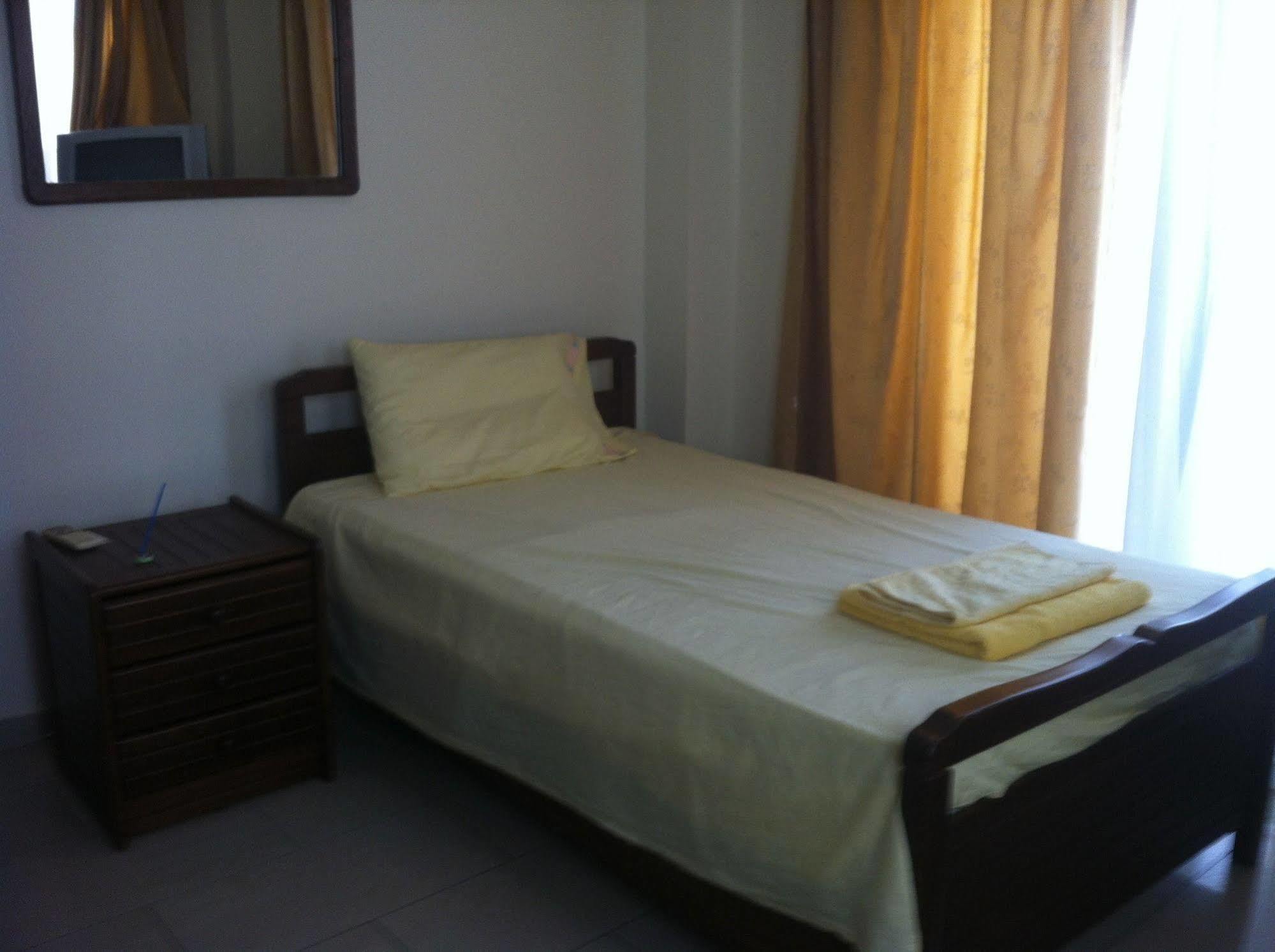 Zakos Court Apartments Larnaca Luaran gambar